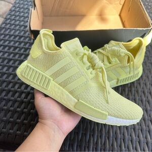 Adidas Originals NMD R1 Women‘s Shoes Size US8.5 EU40 2/3 EF4277